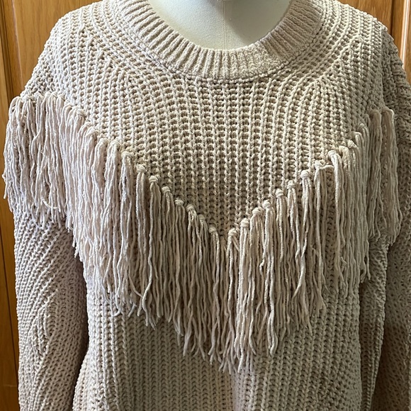 Western Style Soft Fringe Sweater - Picture 2 of 5